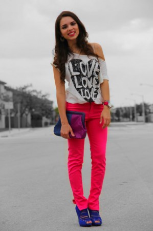 Un look ideal para las chicas que les gusta el color